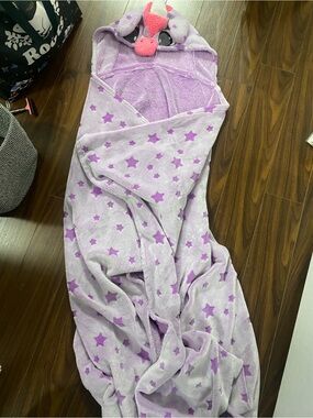 Plush Unicorn Hooded blanket